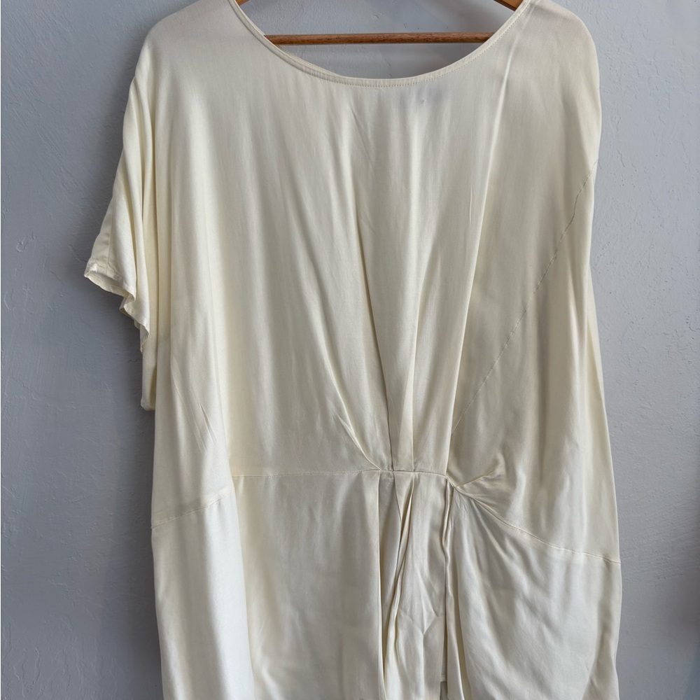Lane Bryant Cream Short Sleeve Blouse